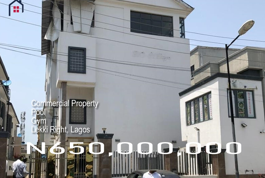 A commercial building for sale in Lekki Right Side
