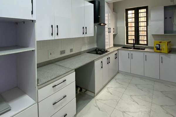 Flat for sale in Lekki, Lagos