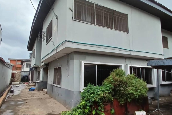 A duplex for sale in Ilupeju